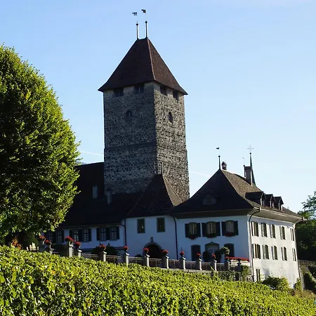Schlosspintli 호텔 *