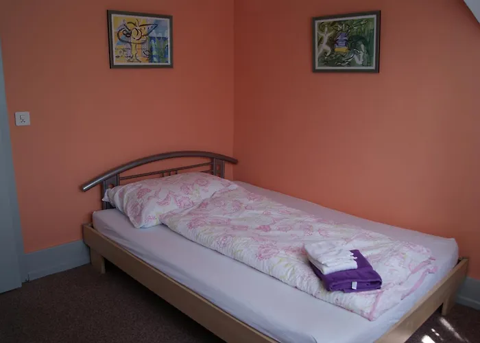 Schlosspintli Hotell Spiez