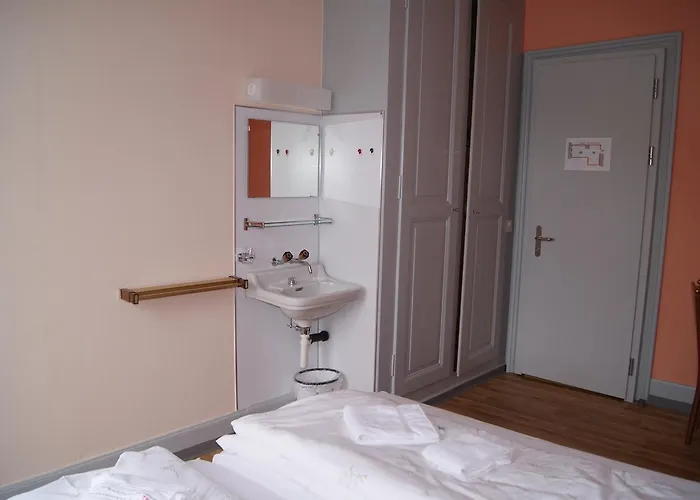 Schlosspintli Hotell