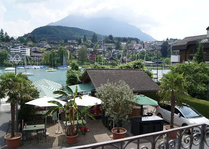 Schlosspintli Hotell *