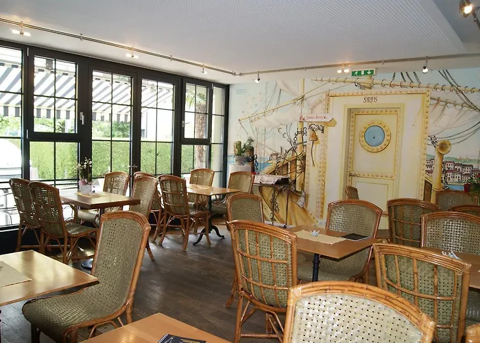 Schlosspintli * سبيز