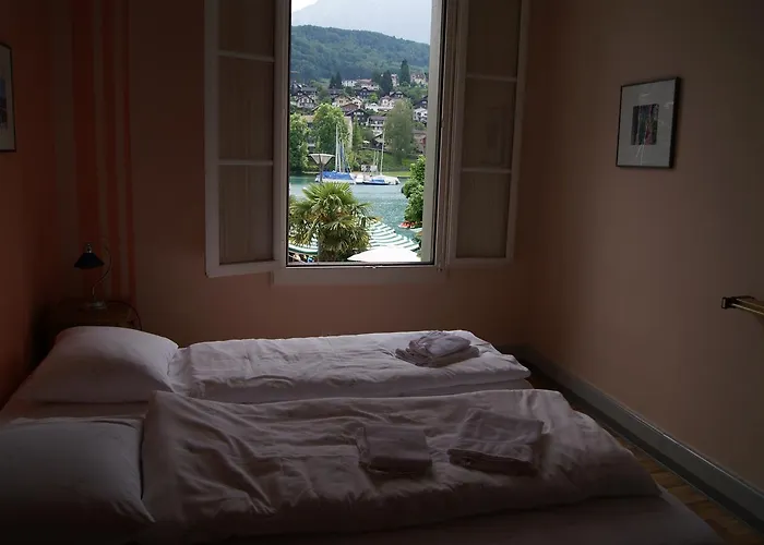 Schlosspintli فندق