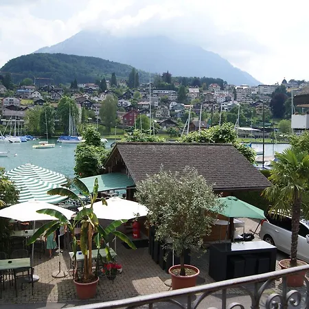 Schlosspintli فندق *